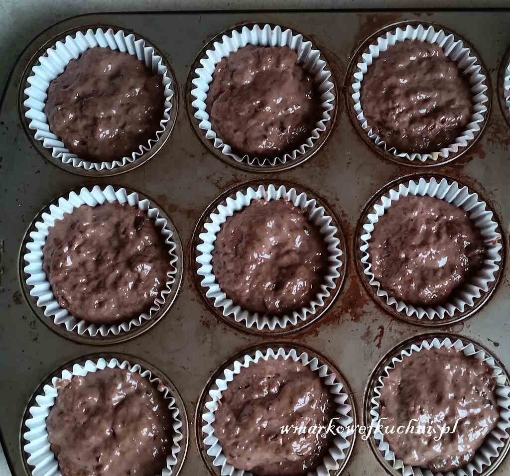 Ciasto na muffinki w papilotkach