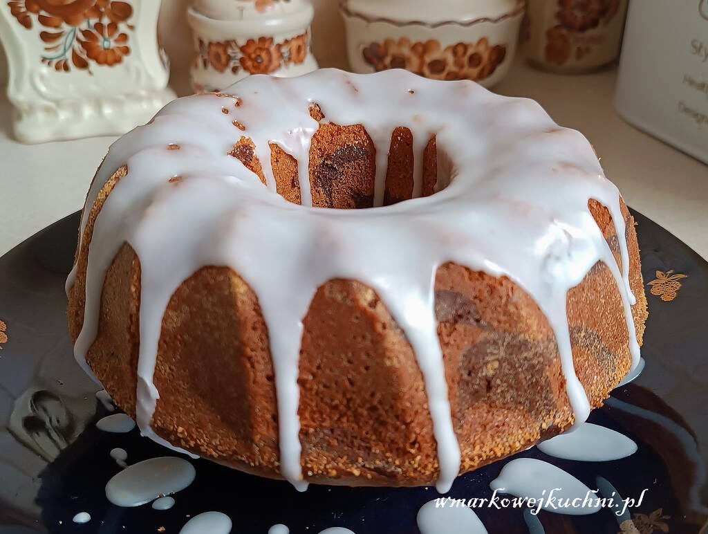 Polukrowana babka marmurkowa