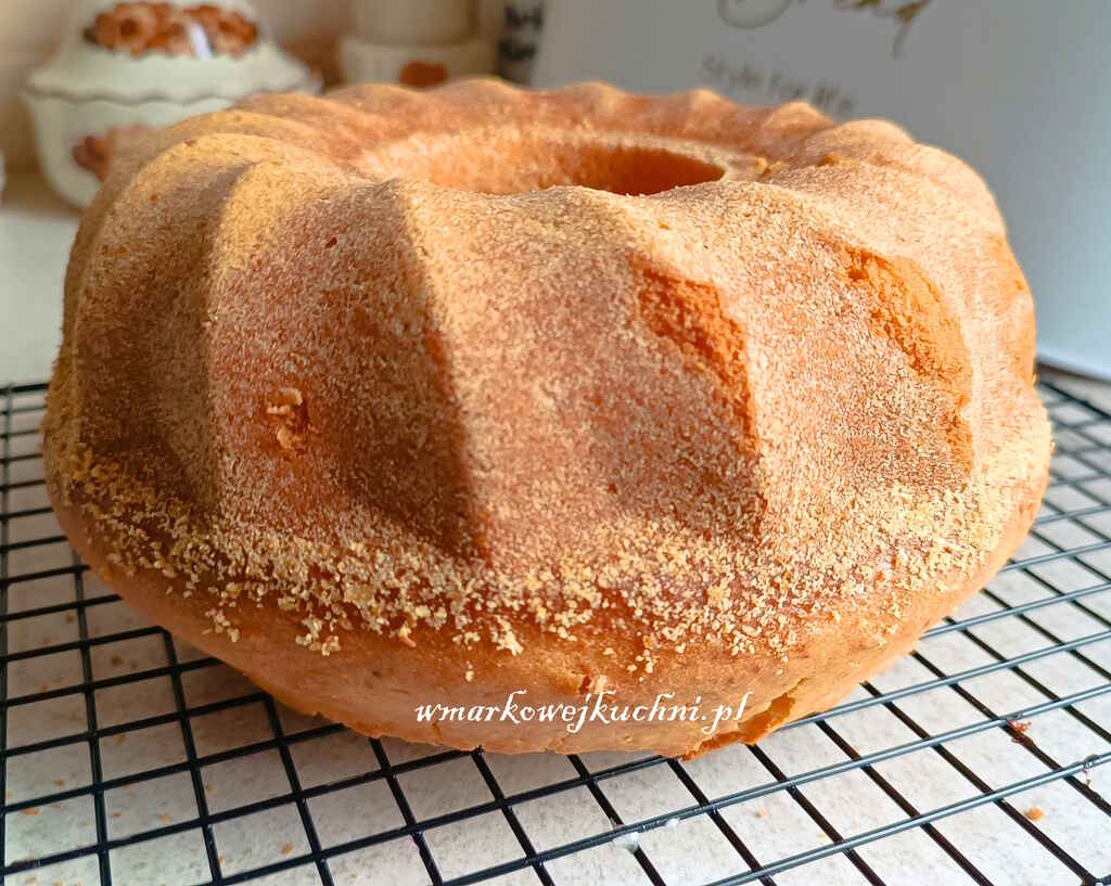 Babka jogurtowa